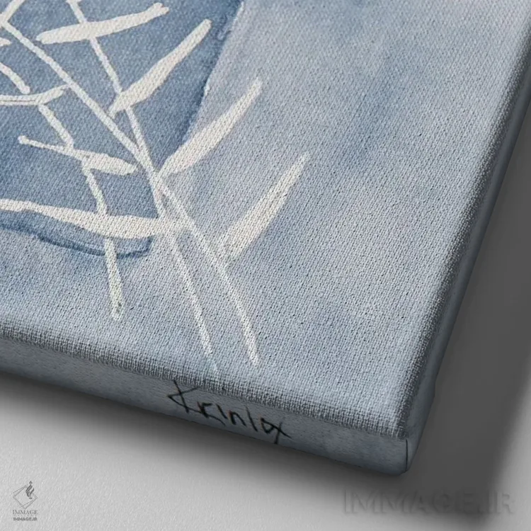 تابلو مینیمال گل های آبی و سفید اثر کرینلاکس - نمای نزدیک بافت بوم