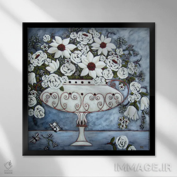 تابلو دکوراتیو طبیعت بی جان سفید با پروانه ها اثر کارن ریگر - نمای قابدار مشکی