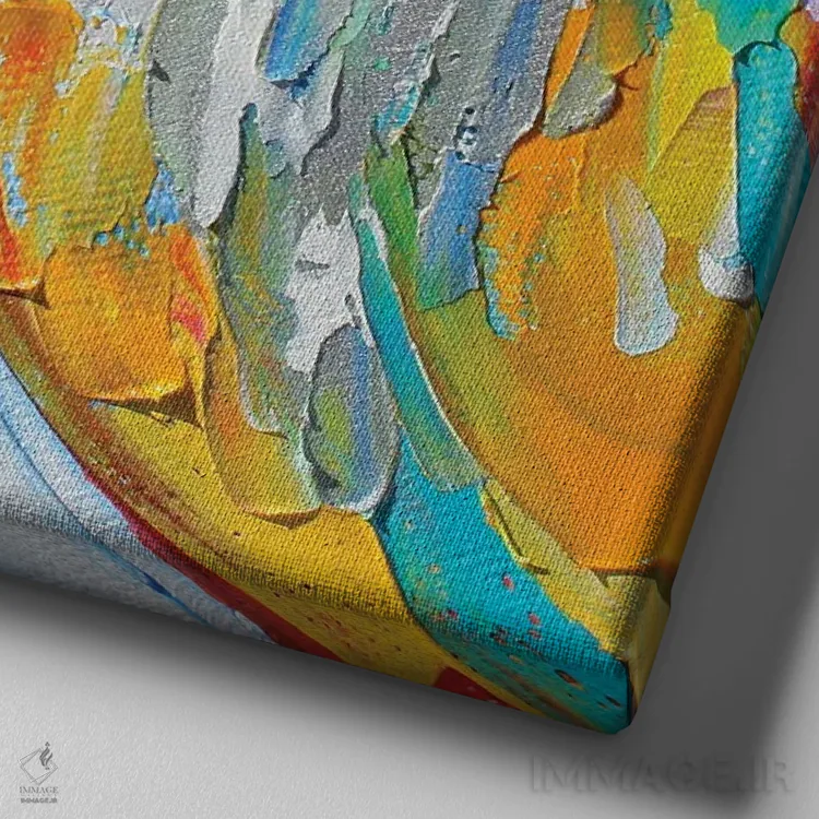 تابلو دکوراتیو فرشته با گربه اثر کارن تارلتون - نمای نزدیک بافت بوم