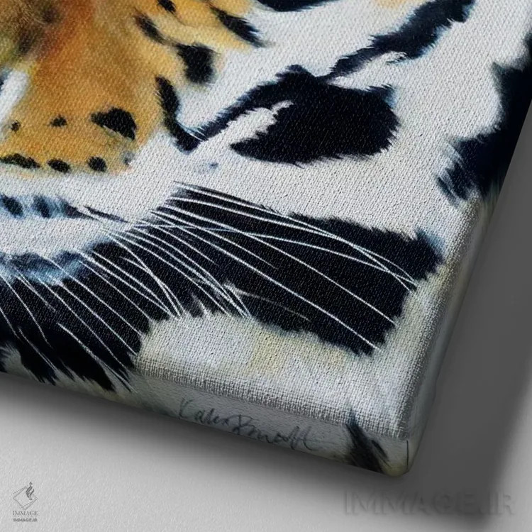 تابلو دکوراتیو ببر اثر کاترین الکسه - نمای نزدیک بافت بوم