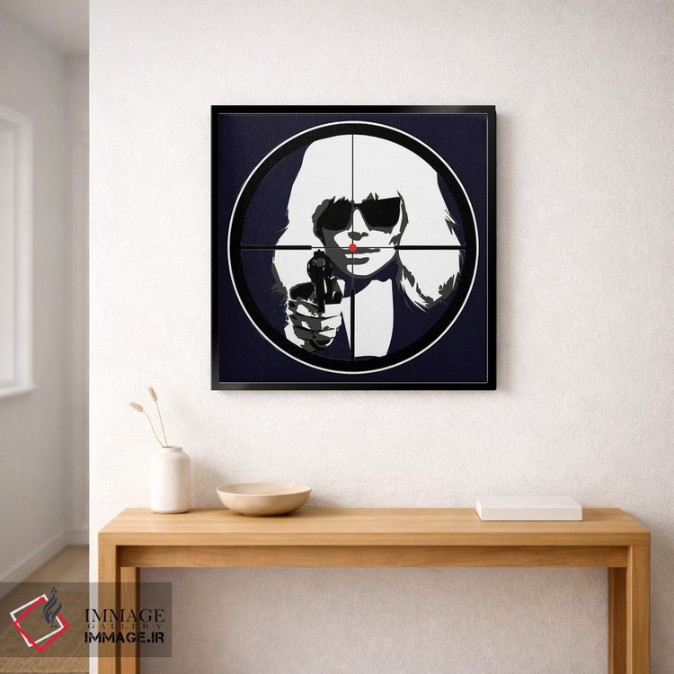 تابلو دکوراتیو بلوند اتمی در مقابل اسلحه اثر کاترینا بورتسووا - D2B