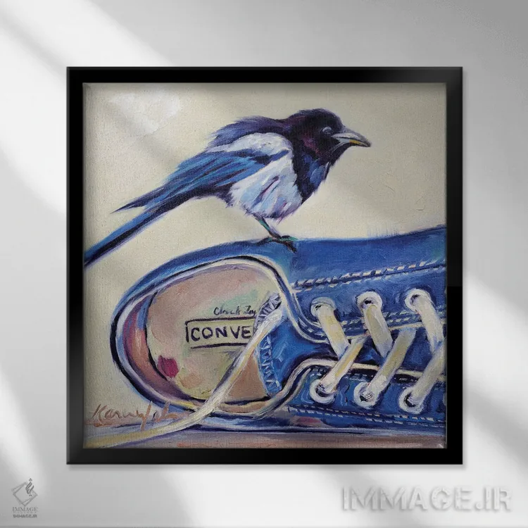 تابلو دکوراتیو گفتگوی زاغی اثر کارن وبر - نمای قابدار مشکی