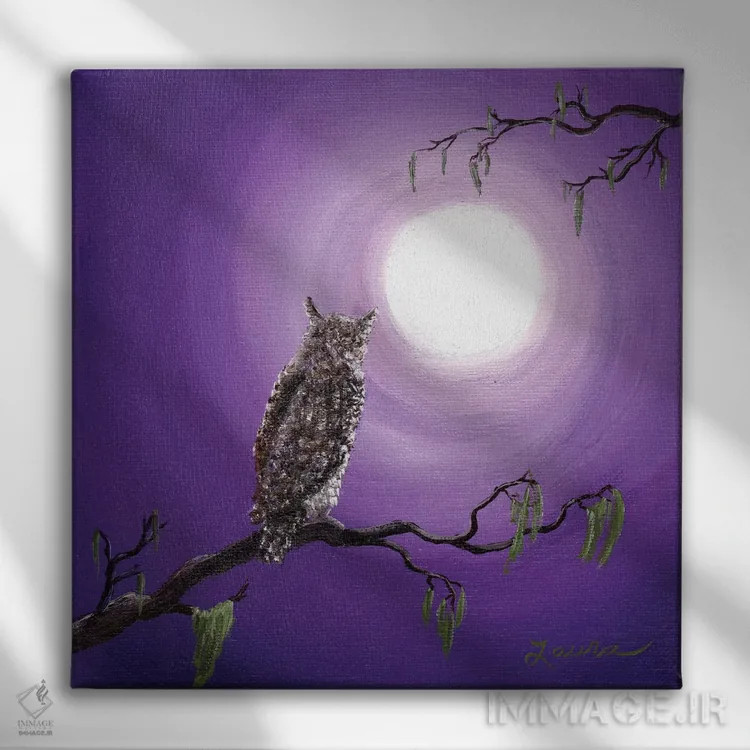 تابلو دکوراتیو جغد روی شاخه خزه ای اثر لورا ایورسن - نمای روبهرو روی دیوار