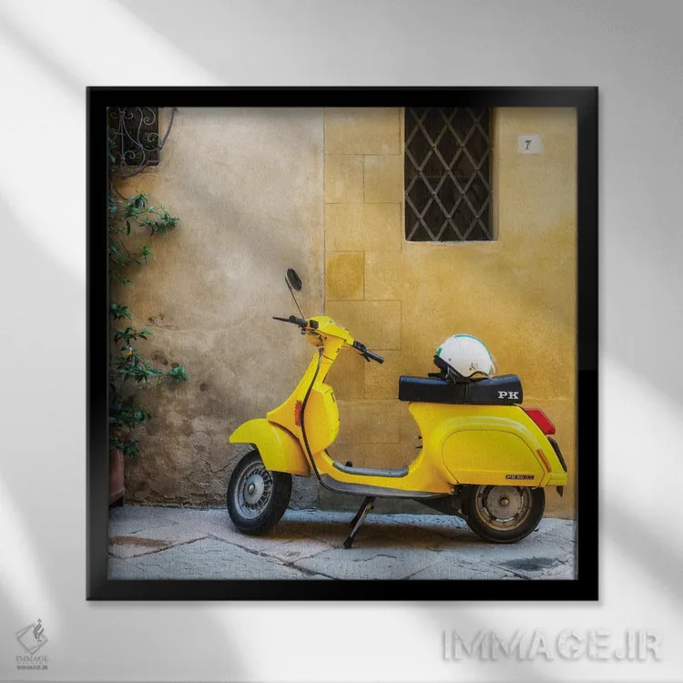 تابلو دکوراتیو وسپا اثر میکولاج گوسپودرک - نمای قابدار مشکی