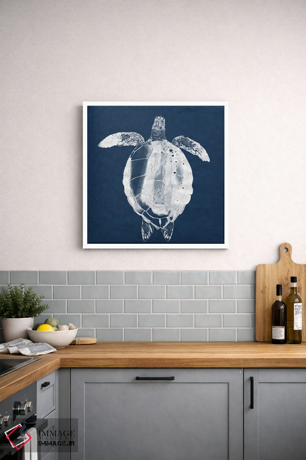 تابلو دکوراتیو لاک پشت دریایی روی سرمه ای اثر لوکا شپرد - D2W