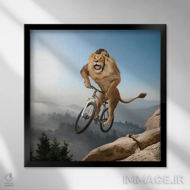 تابلو دکوراتیو شیر کوهستان اثر لوند روزر - نمای قابدار مشکی