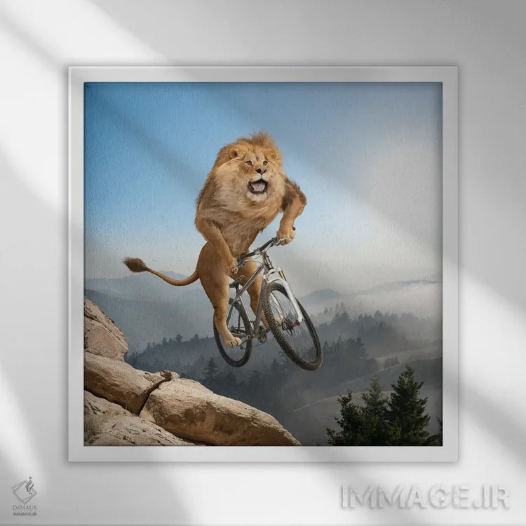 تابلو دکوراتیو شیر کوهستان اثر لوند روزر - نمای قابدار سفید