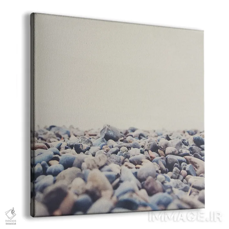 تابلو دکوراتیو سنگ ریزه های ساحل دریاچه کنستانس اثر لورا ایوانز - نمای پرسپکتیو محصول