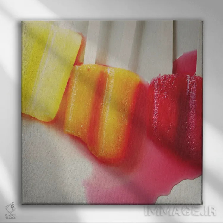 تابلو دکوراتیو بستنی های یخی ذوب شده اثر لورا ایوانز - نمای روبهرو روی دیوار