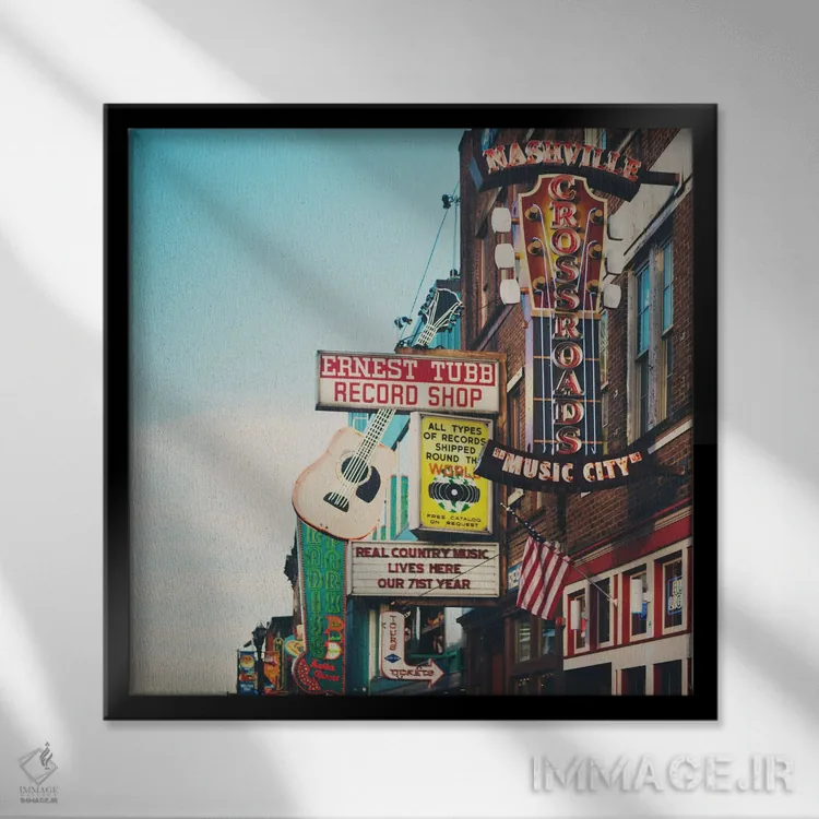 تابلو دکوراتیو برادوی پایین اثر لورا ایوانز - نمای قابدار مشکی