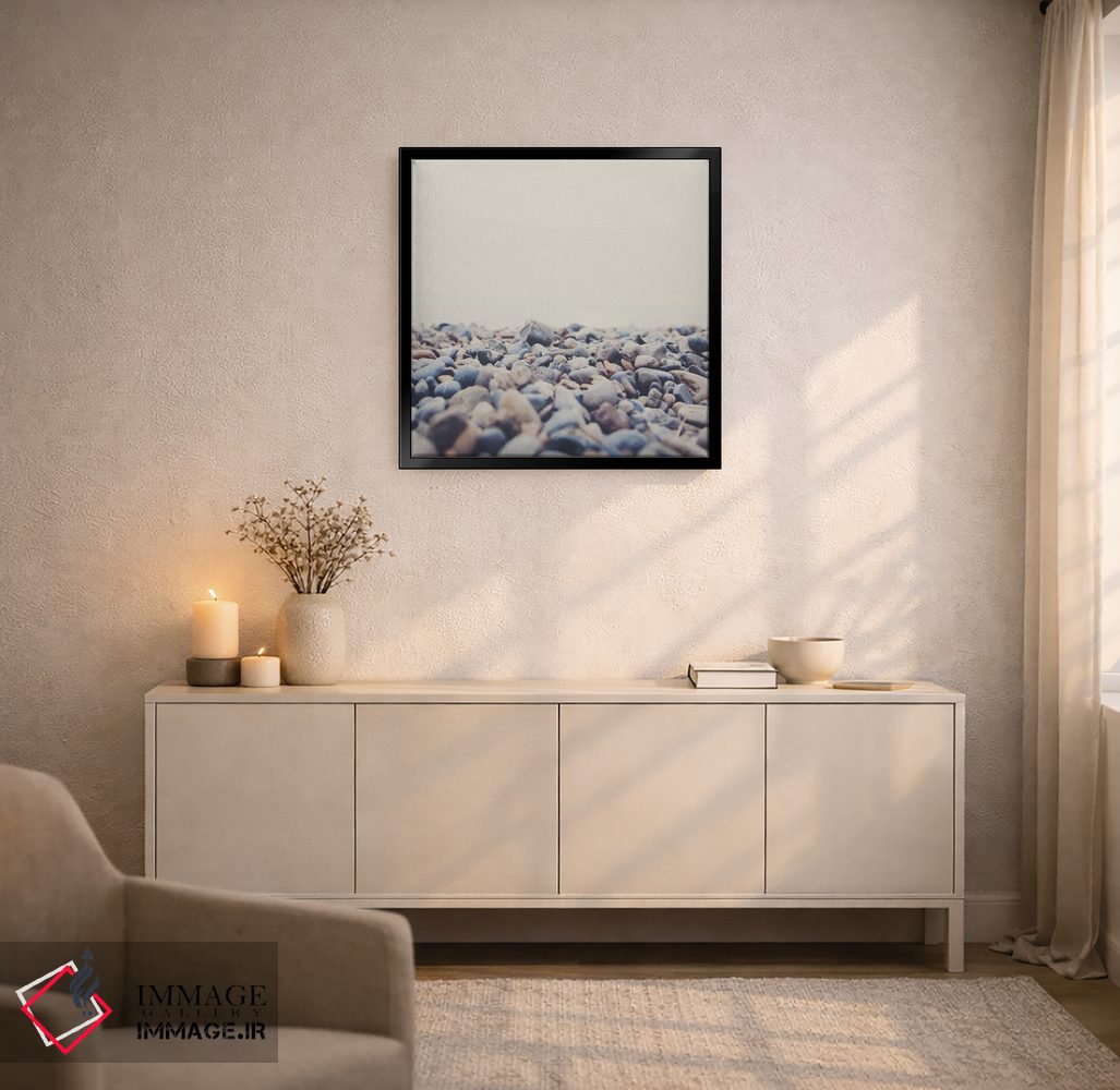تابلو دکوراتیو سنگ ریزه های ساحل دریاچه کنستانس اثر لورا ایوانز - D6B