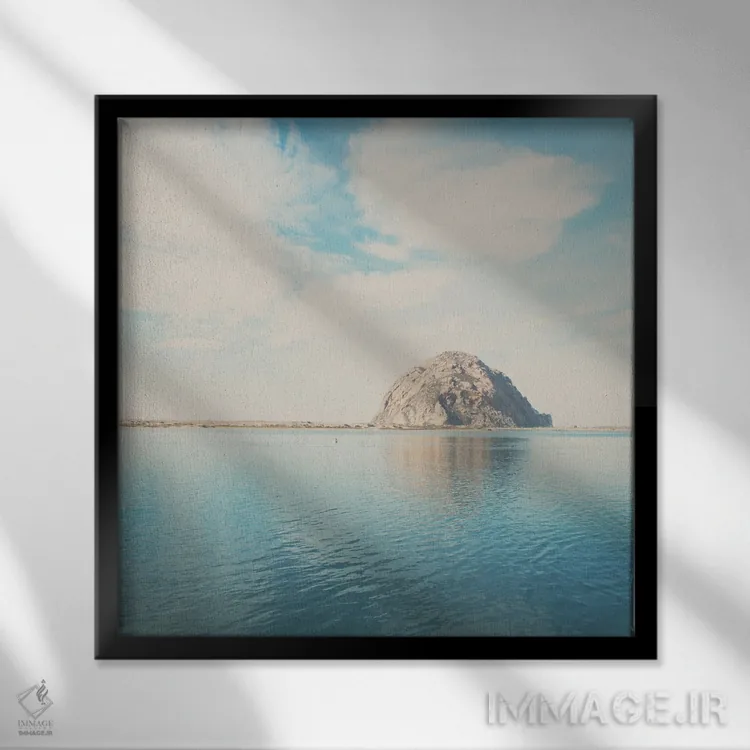 تابلو دکوراتیو صخره مورو اثر لورا ایوانز - نمای قابدار مشکی