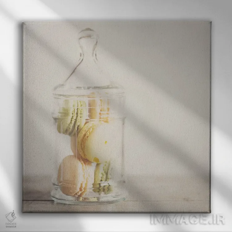 تابلو دکوراتیو ماکارون ها اثر لورا ایوانز - نمای روبهرو روی دیوار