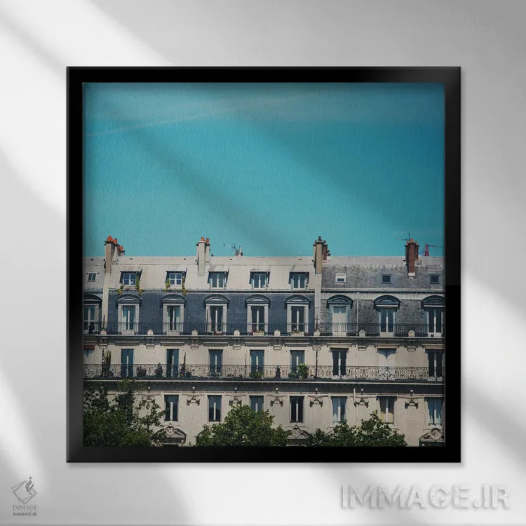 تابلو دکوراتیو آپارتمان های پاریسی اثر لورا ایوانز - نمای قابدار مشکی