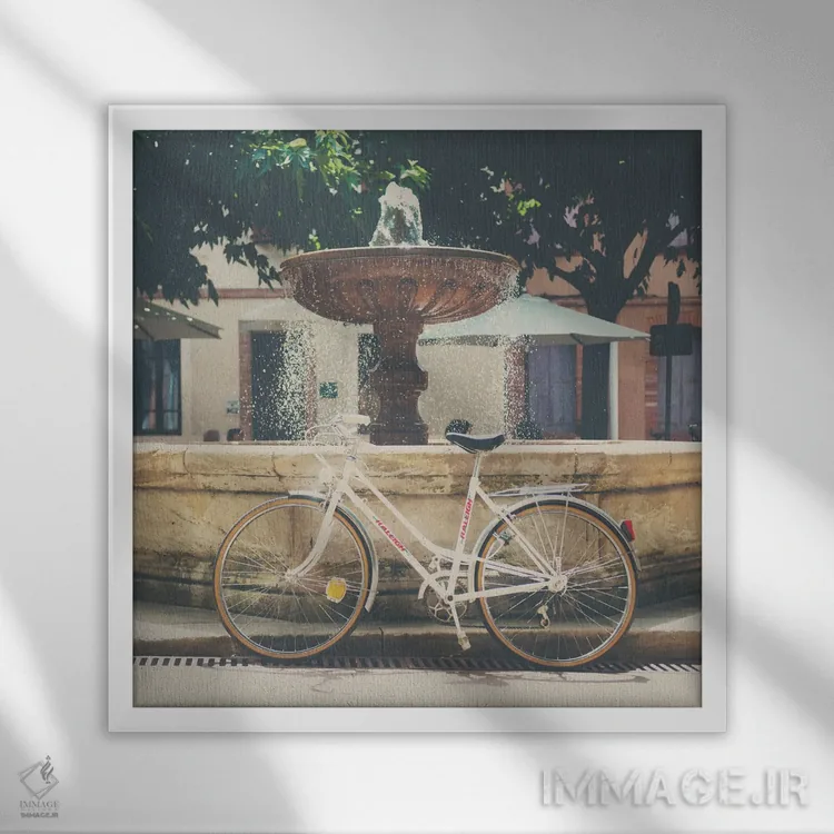 تابلو دکوراتیو دوچرخه سواری در سراسر فرانسه اثر لورا ایوانز - نمای قابدار سفید