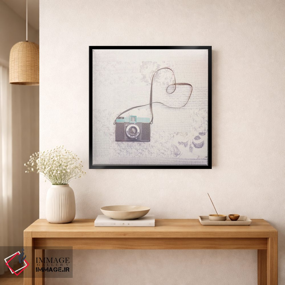 تابلو دکوراتیو دیانا عزیز اثر لورا ایوانز - D1B