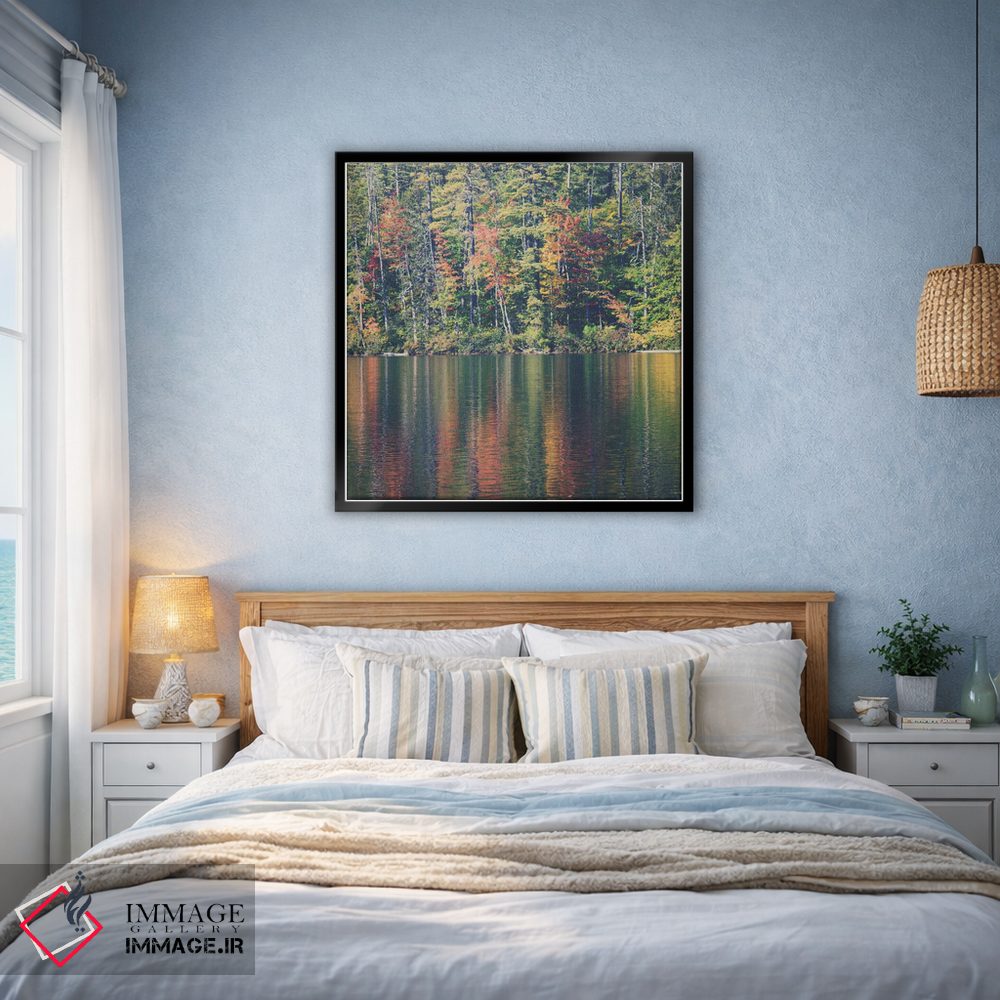 تابلو دکوراتیو برگ های پاییزی منعکس در دریاچه چوکوروا نیوهمپشایر اثر لورا ایوانز - D4B