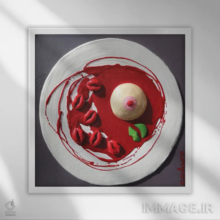 تابلو دکوراتیو پننا کوتا با سس تمشک اثر آلا گرانده - نمای قابدار سفید