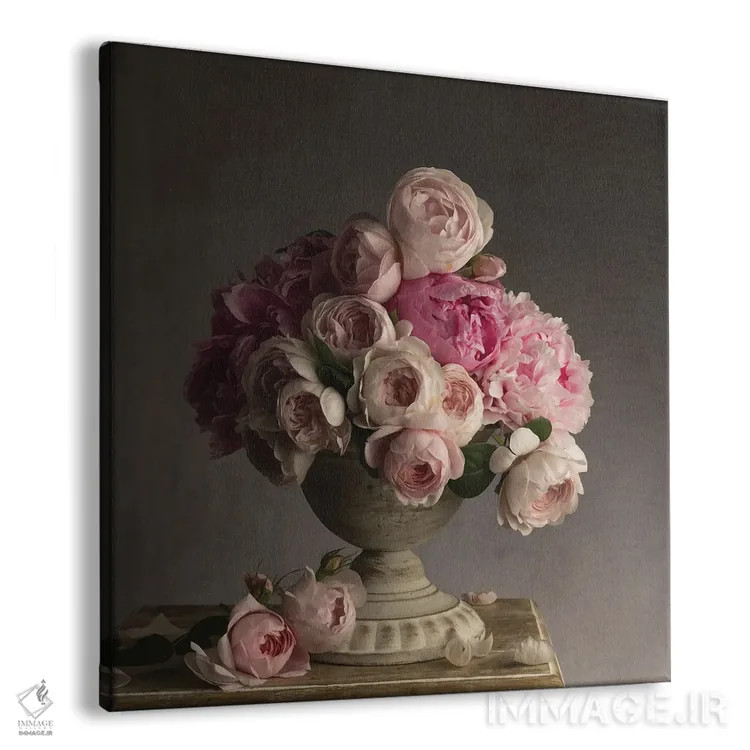 تابلو دکوراتیو گلبرگ های صورتی قدیمی اثر لیا مک لین - نمای پرسپکتیو محصول