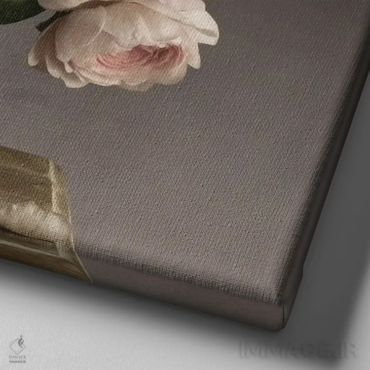 تابلو دکوراتیو گلبرگ های صورتی قدیمی اثر لیا مک لین - نمای نزدیک بافت بوم