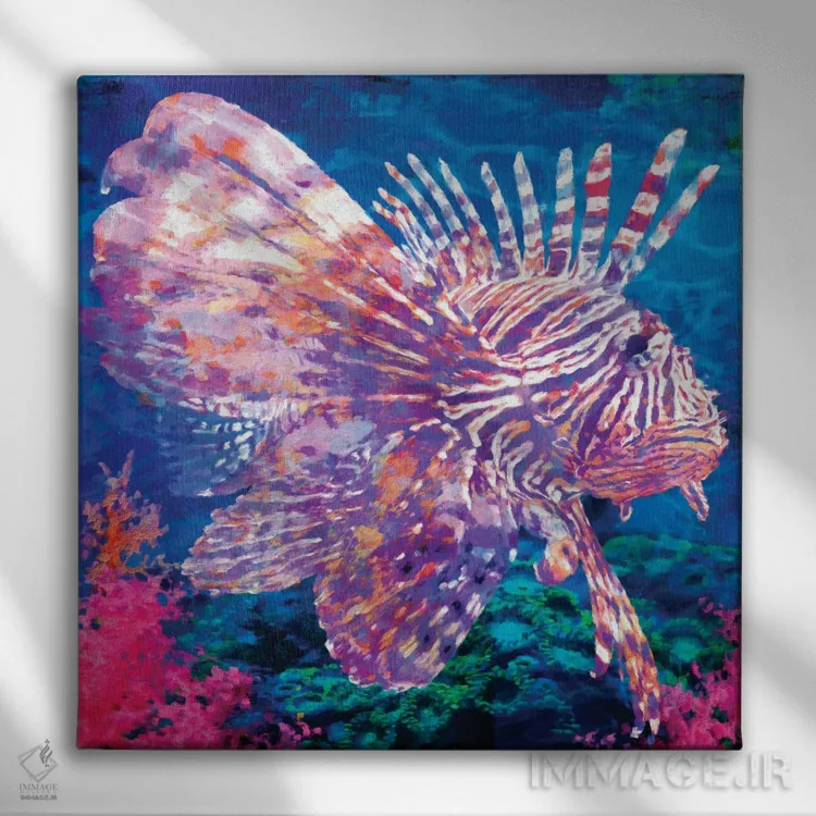 تابلو دکوراتیو ماهی شیر اثر لیزا رابینسون - نمای روبهرو روی دیوار