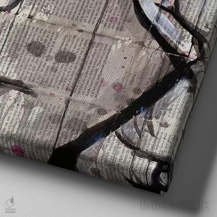 تابلو دکوراتیو عینک اثر لوی جوور - نمای نزدیک بافت بوم