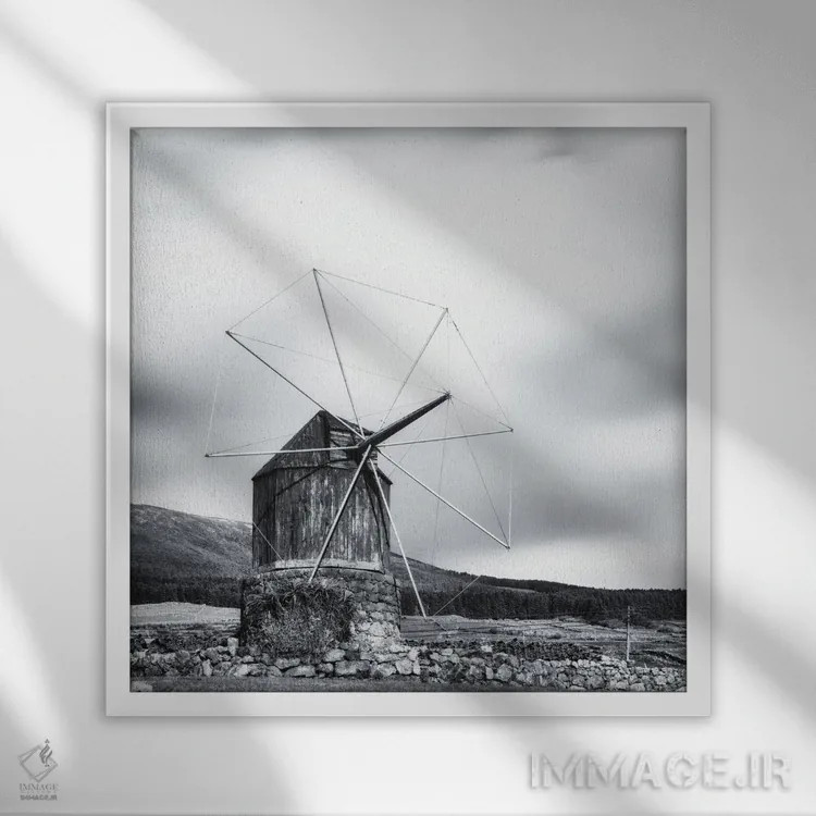 تابلو دکوراتیو آسیاب بادی چوبی قدیمی اثر کریم کارلا - نمای قابدار سفید