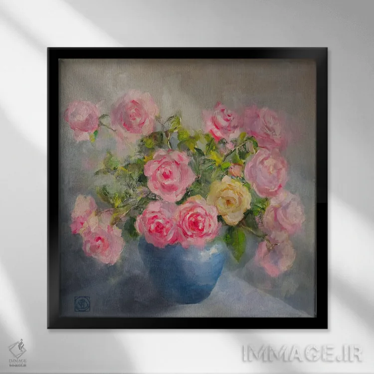 تابلو مدرن رزها در گلدان آبی اثر کاتیا بلینی - نمای قابدار مشکی