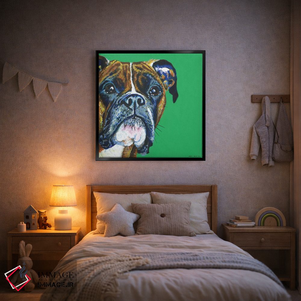 تابلو دکوراتیو باکسر روی زمینه زمردی، مربع اثر کیرستین وود - D3B