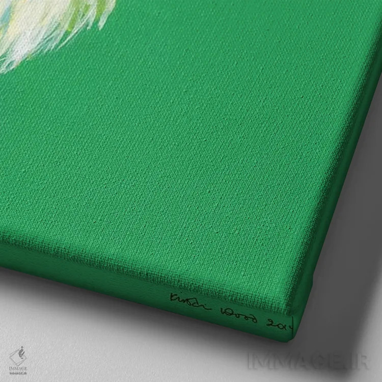 تابلو دکوراتیو گلدن رتریور روی زمینه زمردی، مربع اثر کیرستین وود - نمای نزدیک بافت بوم