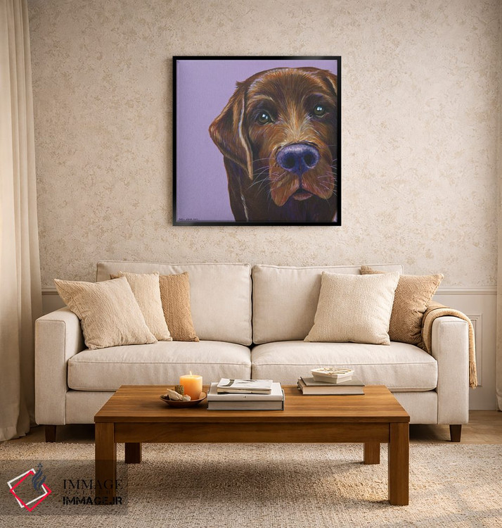 تابلو دکوراتیو لابرادور قهوه ای روی یاسی، مربع اثر کیرستین وود - D4B