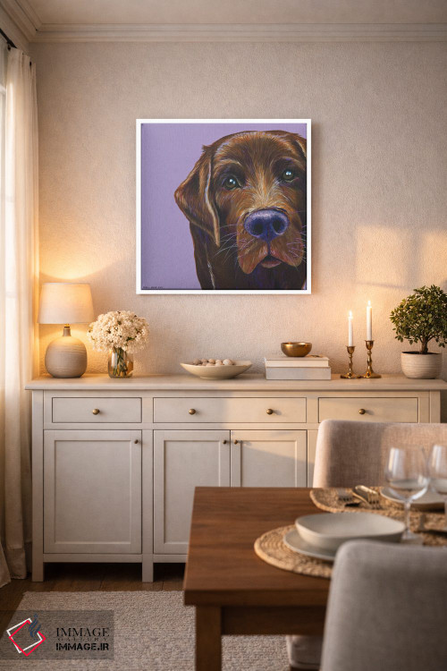 تابلو دکوراتیو لابرادور قهوه ای روی یاسی، مربع اثر کیرستین وود - D5W