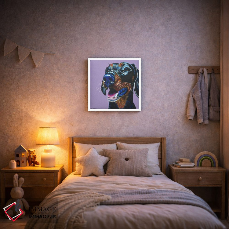 تابلو دکوراتیو داشهوند روی زمینه یاسی، مربع اثر کیرستین وود - D5W