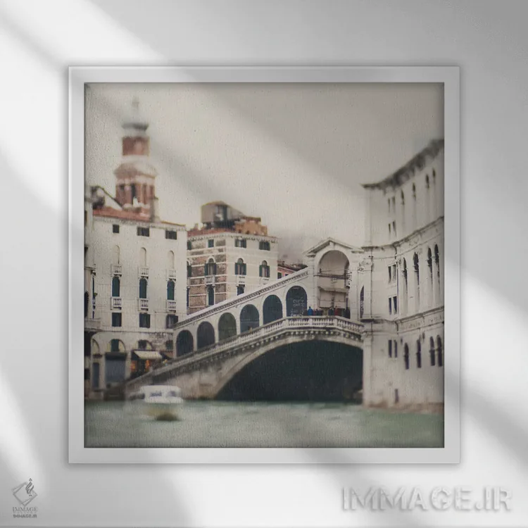 تابلو دکوراتیو پل ریالتو اثر لورا ایوانز - نمای قابدار سفید