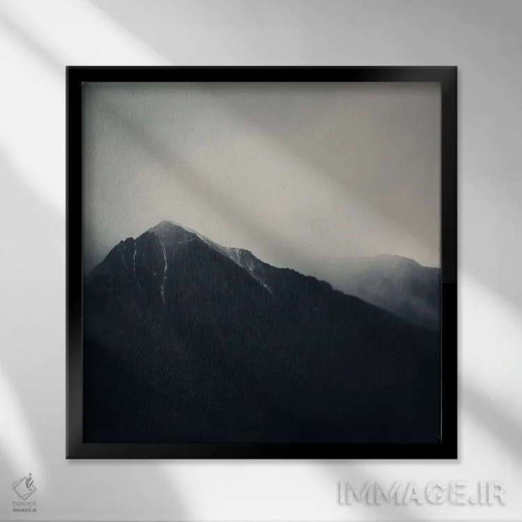 تابلو دکوراتیو سیرا نوادا در میان یک داستان اثر لورا ایوانز - نمای قابدار مشکی