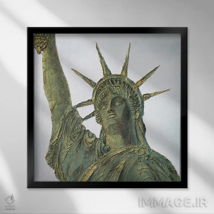 تابلو دکوراتیو تندیس آزادی اثر آلا گرانده - نمای قابدار مشکی