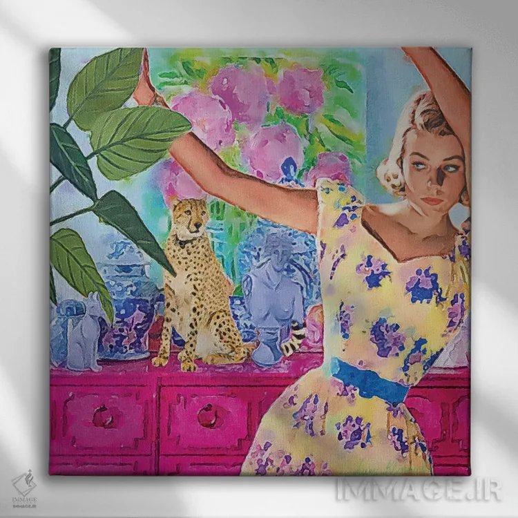 تابلو دکوراتیو پیراهن زرد با گل های اسطوخودوس اثر لوسی کلیمنکو - نمای روبهرو روی دیوار