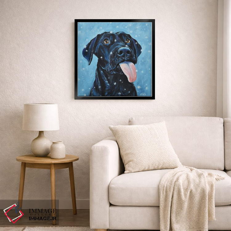 تابلو دکوراتیو لابرادور سیاه در حال گرفتن دانه های برف اثر لینزی کیوی - D6B