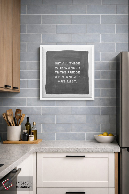 تابلو مینیمال سر زدن به یخچال در نیمه شب اثر لیدی لوئیز دیزاینز - D3W