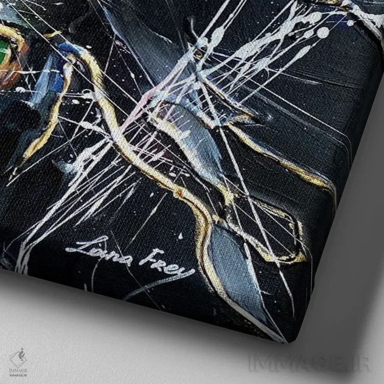 تابلو دکوراتیو روح شیر اثر لانا فری - نمای نزدیک بافت بوم