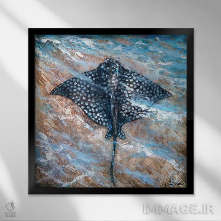 تابلو دکوراتیو "موج ماهی خال دار" اثر لیندا اولسن - نمای قابدار مشکی