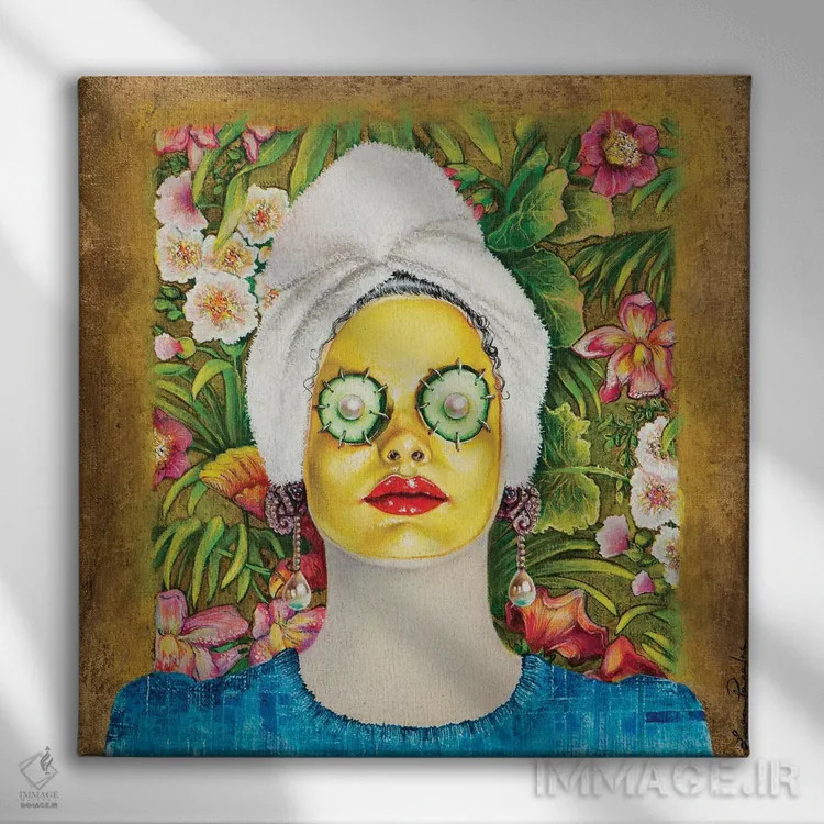 تابلو دکوراتیو دختری با ماسک طلایی صورت اثر لیوا پاکالنه فانلی - نمای روبهرو روی دیوار