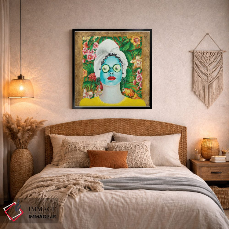 تابلو دکوراتیو دختری با ماسک فیروزه ای صورت اثر لیوا پاکالنه فانلی - D4B