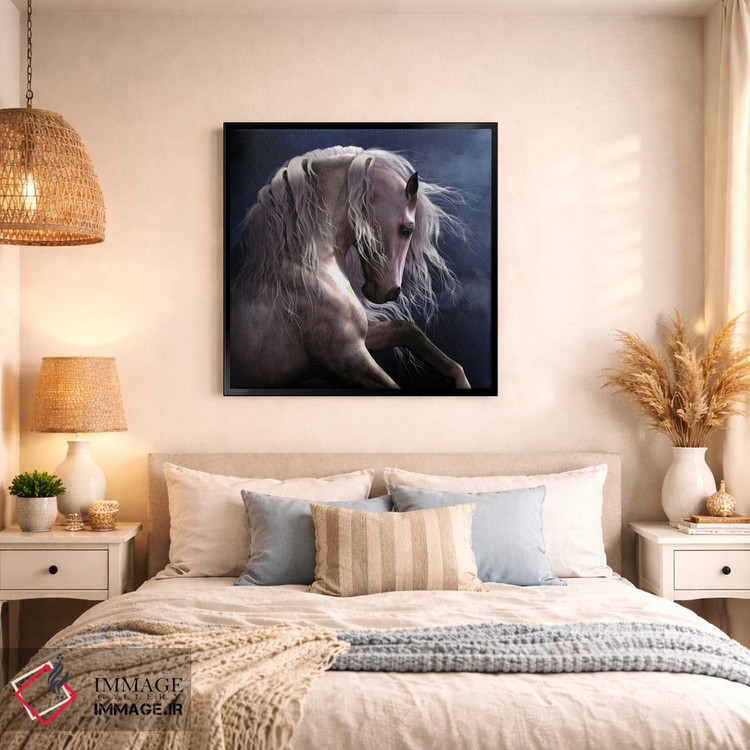 تابلو دکوراتیو شبح نقره ای ۲ اثر لوری پرایندل - D1B