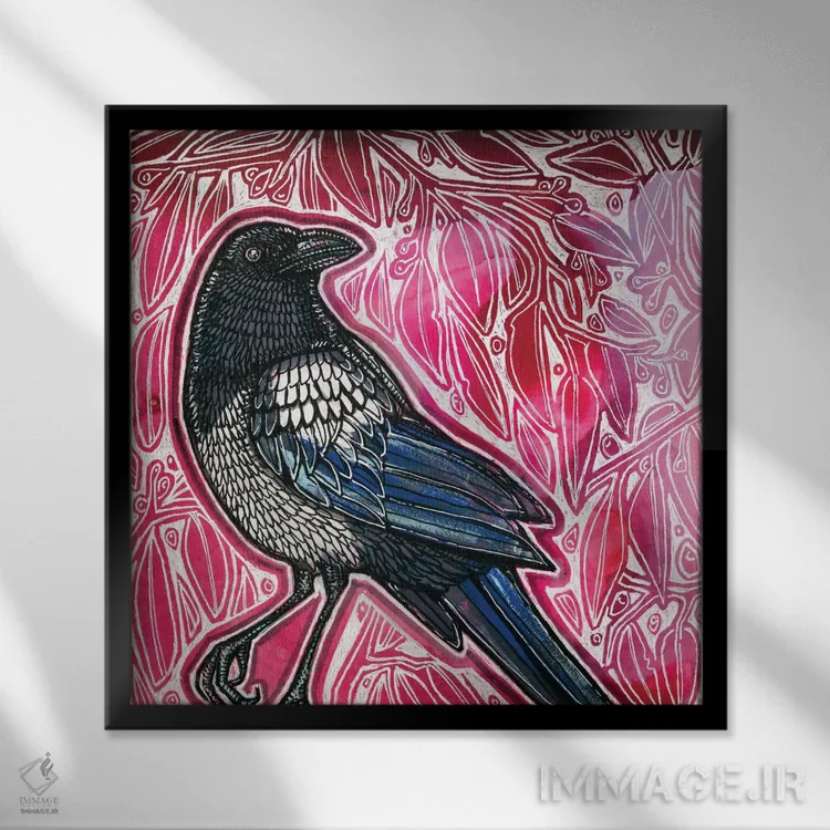 تابلو دکوراتیو زاغی کنجکاو اثر لینت شلی - نمای قابدار مشکی