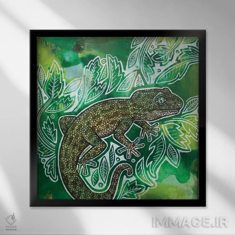 تابلو دکوراتیو مارمولک روی سبزه ۲ اثر لینت شلی - نمای قابدار مشکی