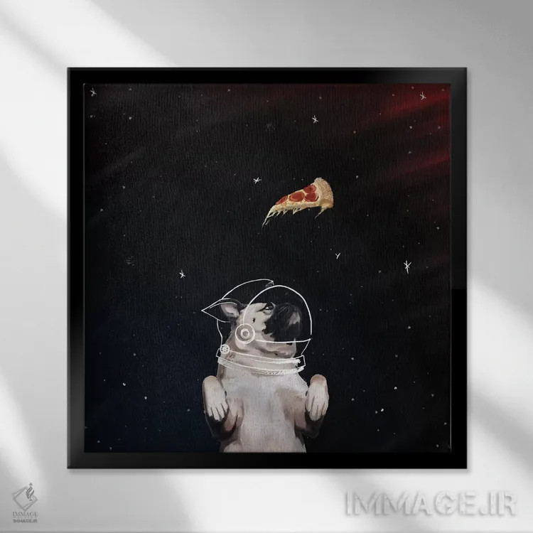 تابلو دکوراتیو پاگ و پیتزا در فضا اثر لاستاناو - نمای قابدار مشکی