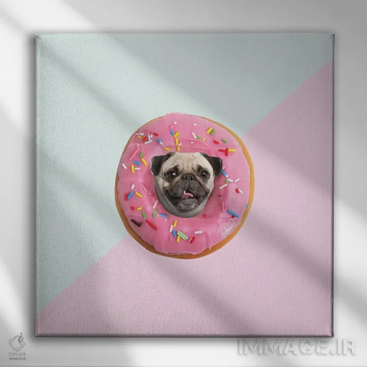 تابلو دکوراتیو پاگ و دونات توت فرنگی I اثر لاستاناو - نمای روبهرو روی دیوار