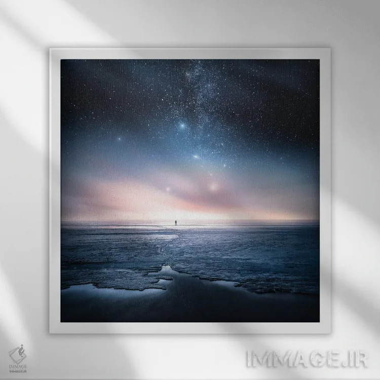 تابلو دکوراتیو رویاپرداز اثر لاری لوهی - نمای قابدار سفید