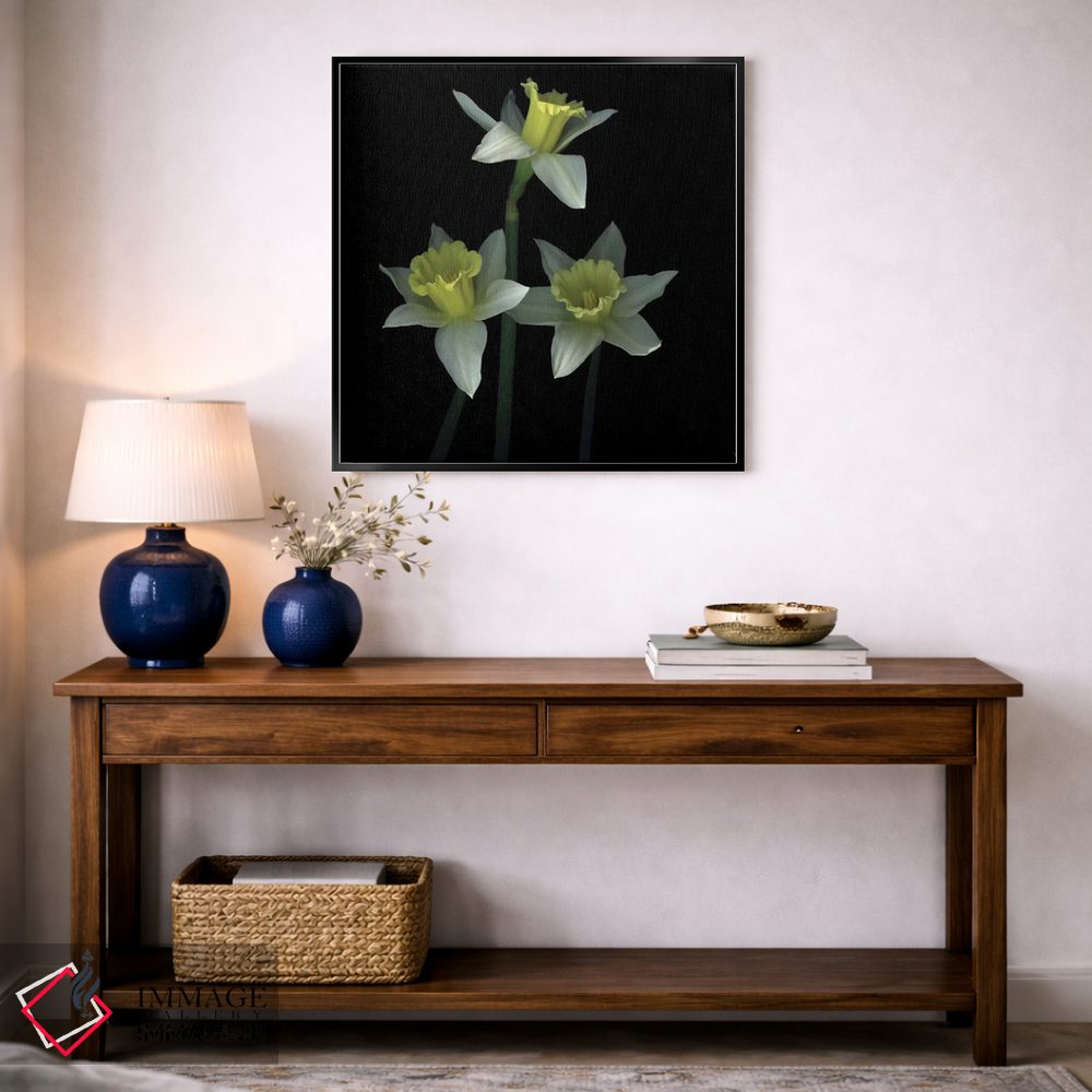 تابلو دکوراتیو سه نفره ترومپت ها اثر مگدا ایندیگو - D4B